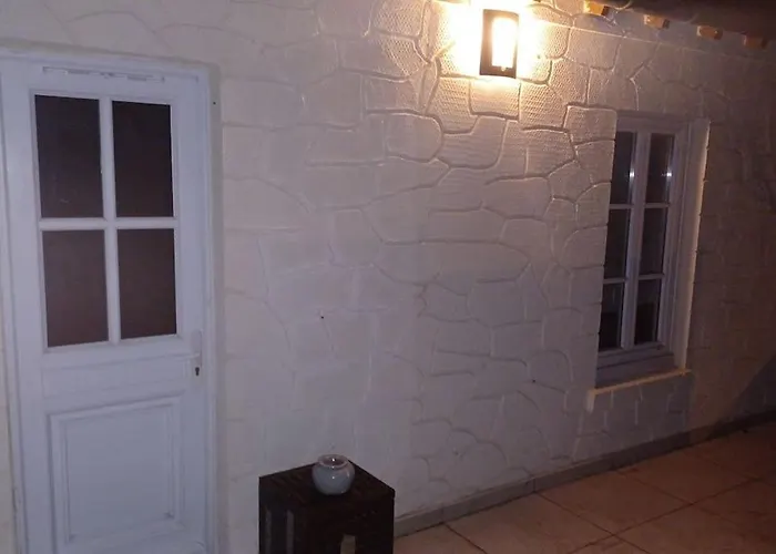 Petite Maisonnette Au Calme *